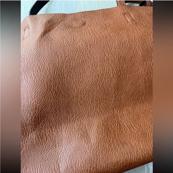 Street Level vegan tote, excellent condition, originally came from Nordstrom. - Picture 5 of 7